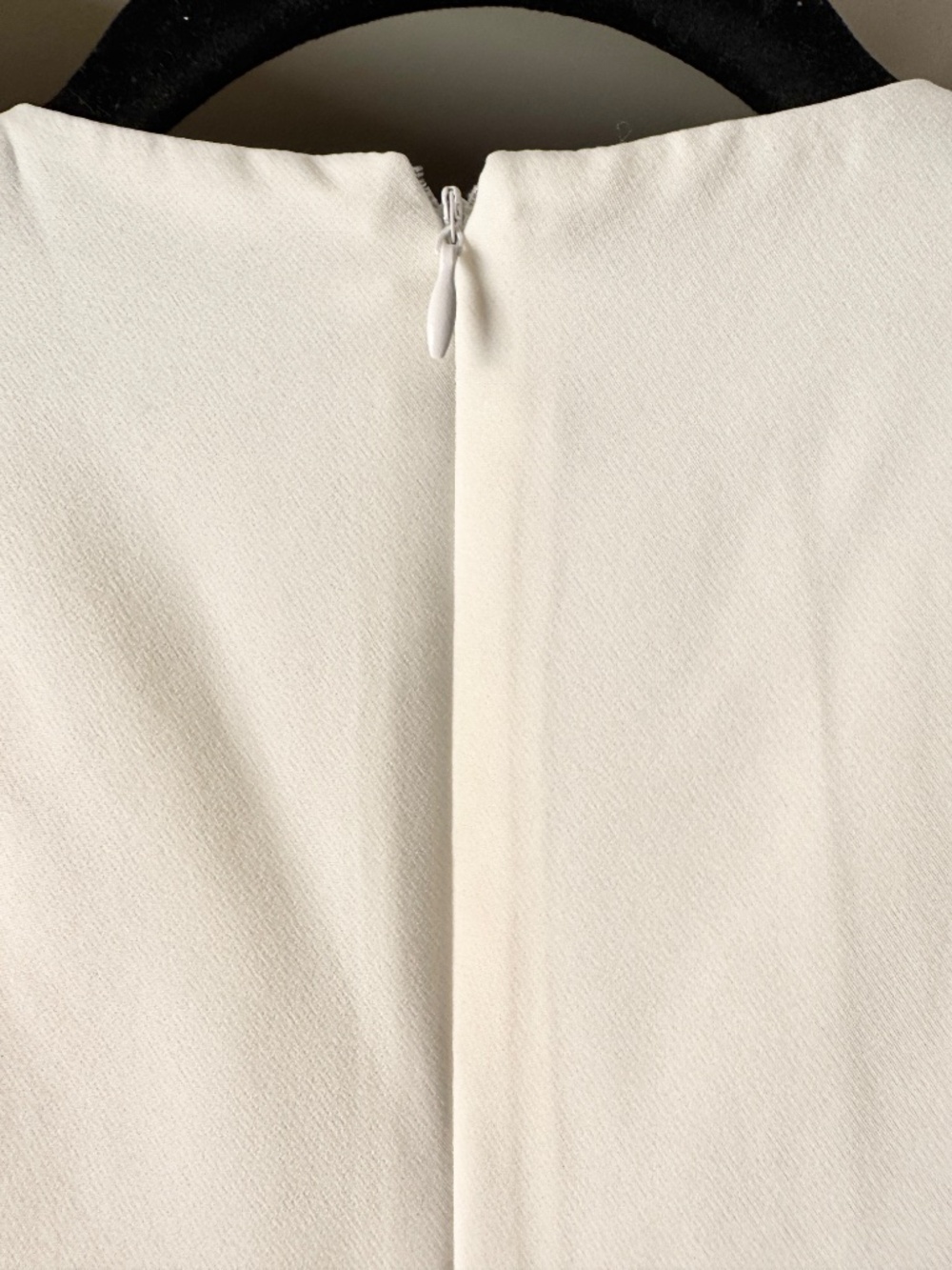 BLAQUE LABEL crop top ivory cream cocktail tank crop blouse NWT - Picture 12 of 13